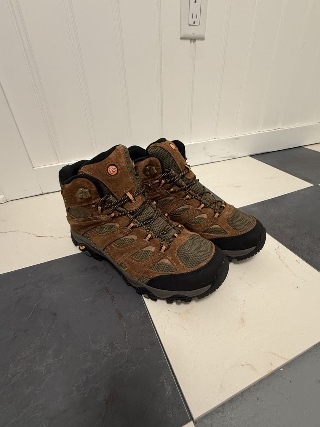 Merrell Moab 2 Mid Waterproof Hiking Boots - Brown - New Without Tags 3