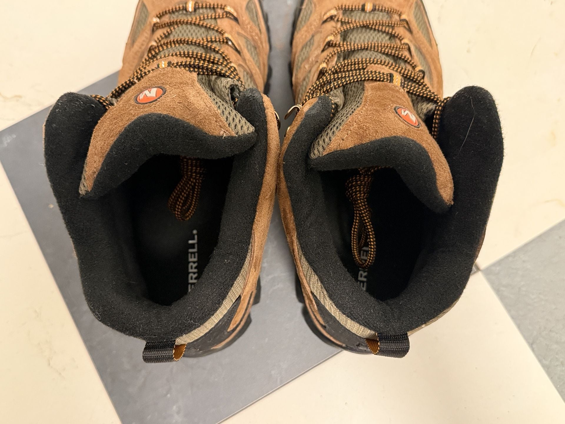 Merrell Moab 2 Mid Waterproof Hiking Boots - Brown - New Without Tags 8
