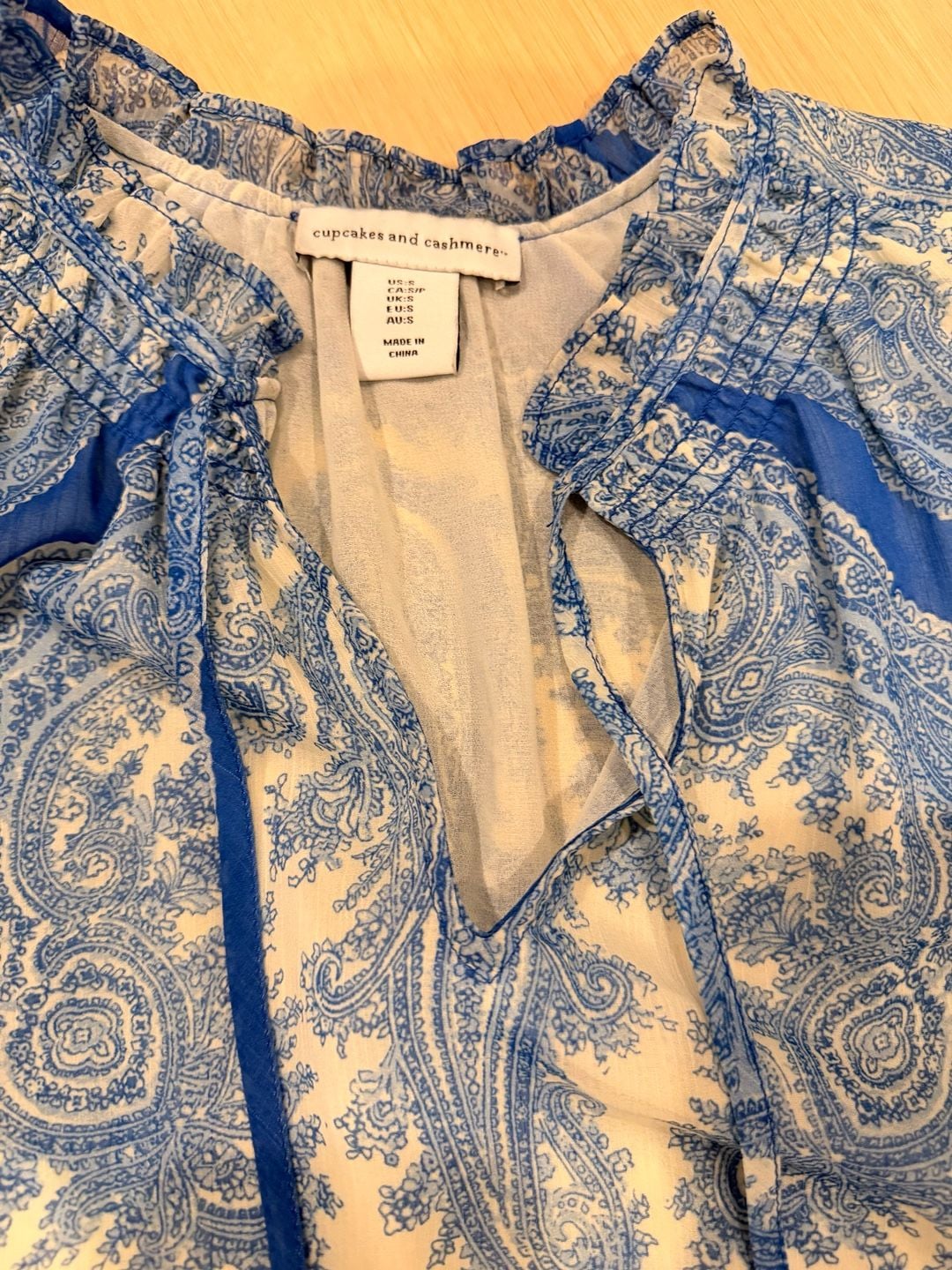 Cupcakes and Cashmere Blouse Size S Blue White Paisley Long Sleeve Top 5
