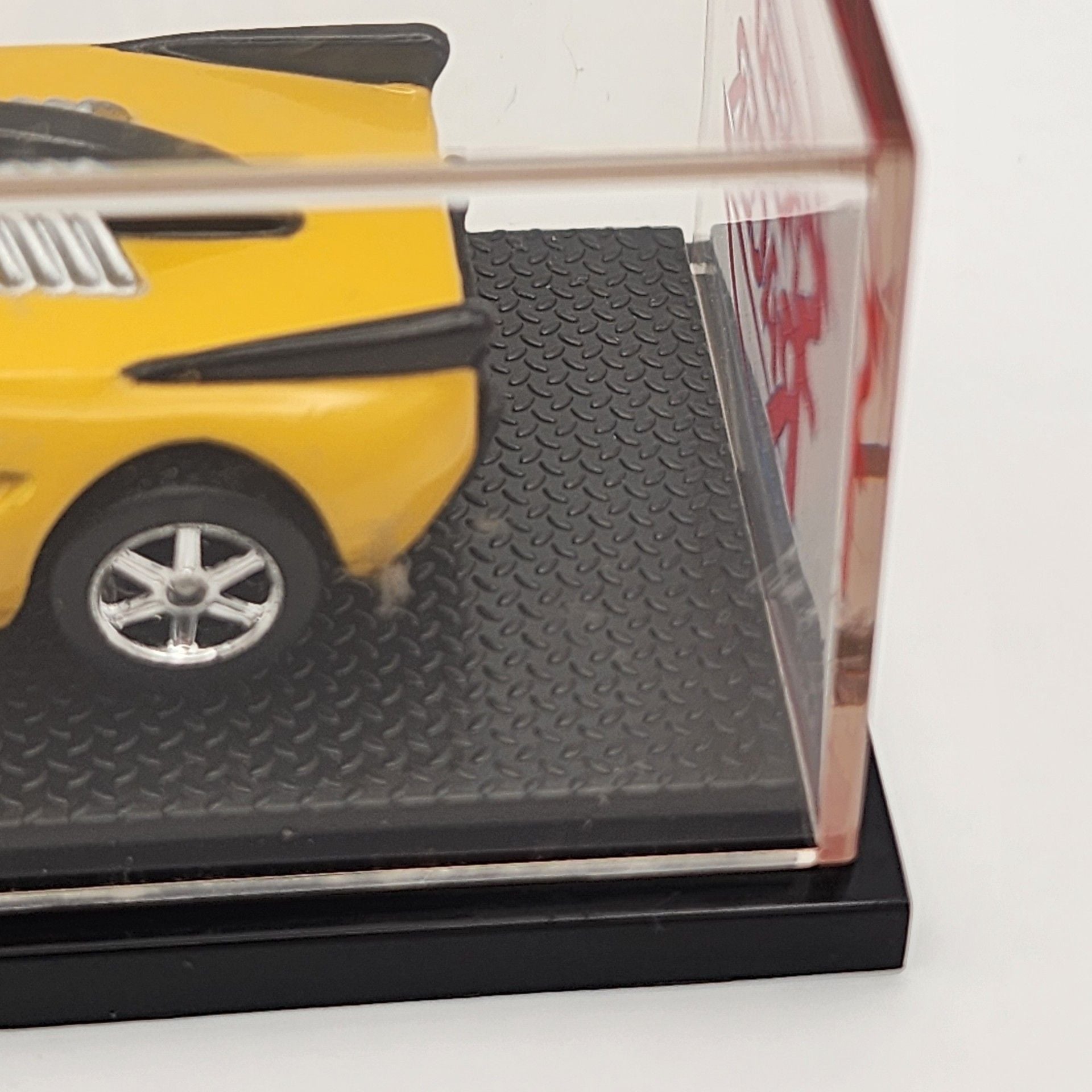 Speed Racer Diecast Model Car #9 Yellow In Display Case 6