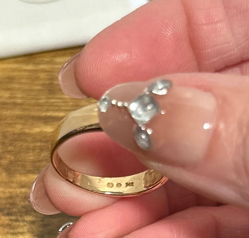 14K Yellow Gold Diamond Channel Set Baguette Ring 4