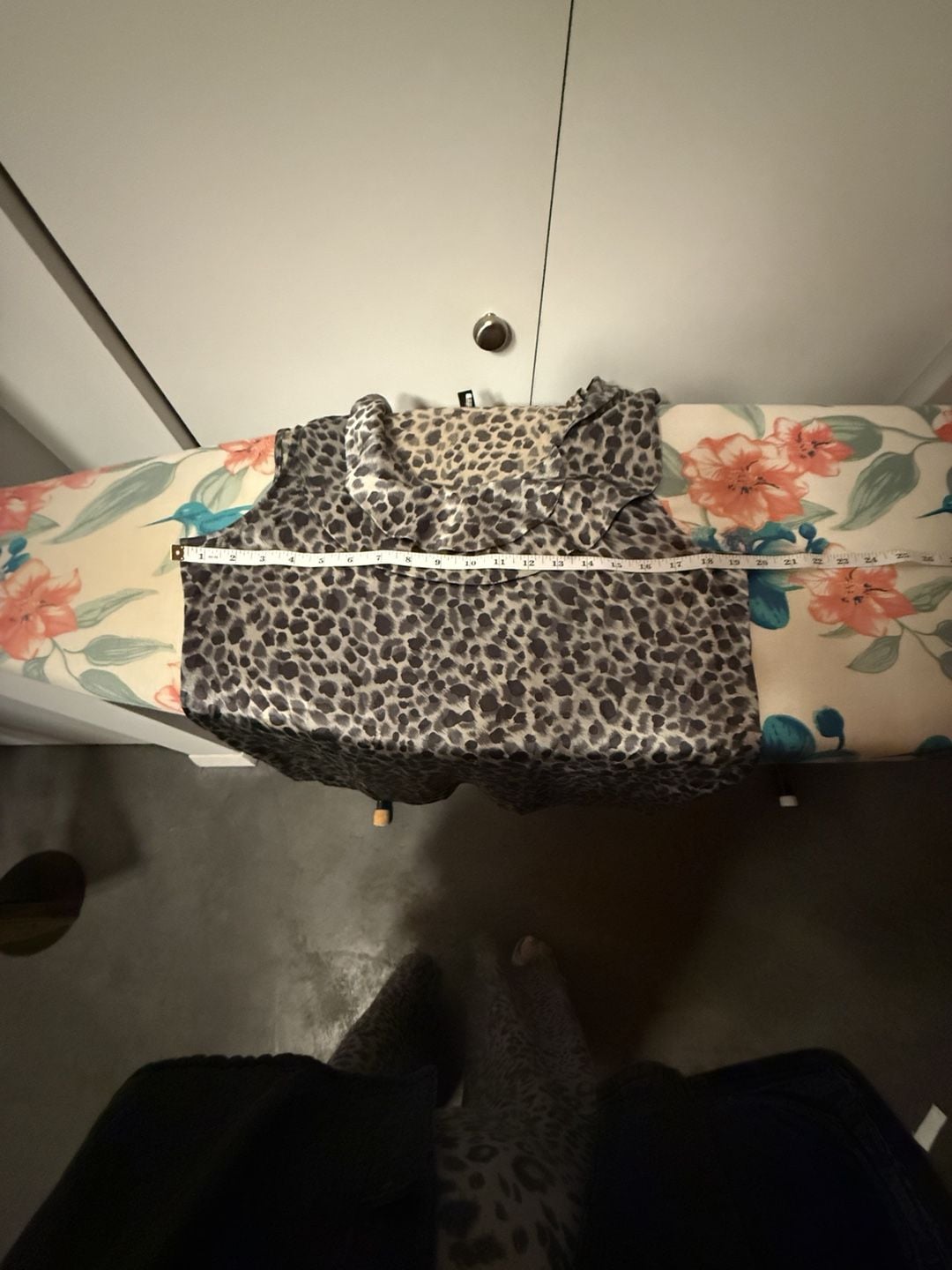 Ann Taylor Leopard Print Ruffle Blouse Size M Sleeveless Top 8