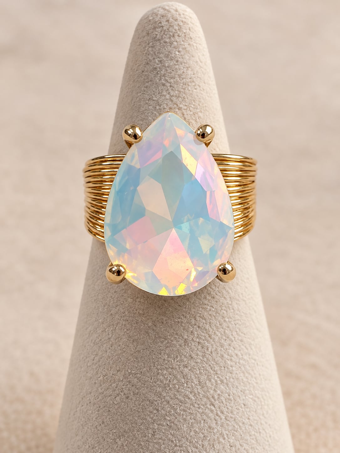 Gold Tone Aurora Borealis Iridescent Crystal Statement Ring Size 7–8
2