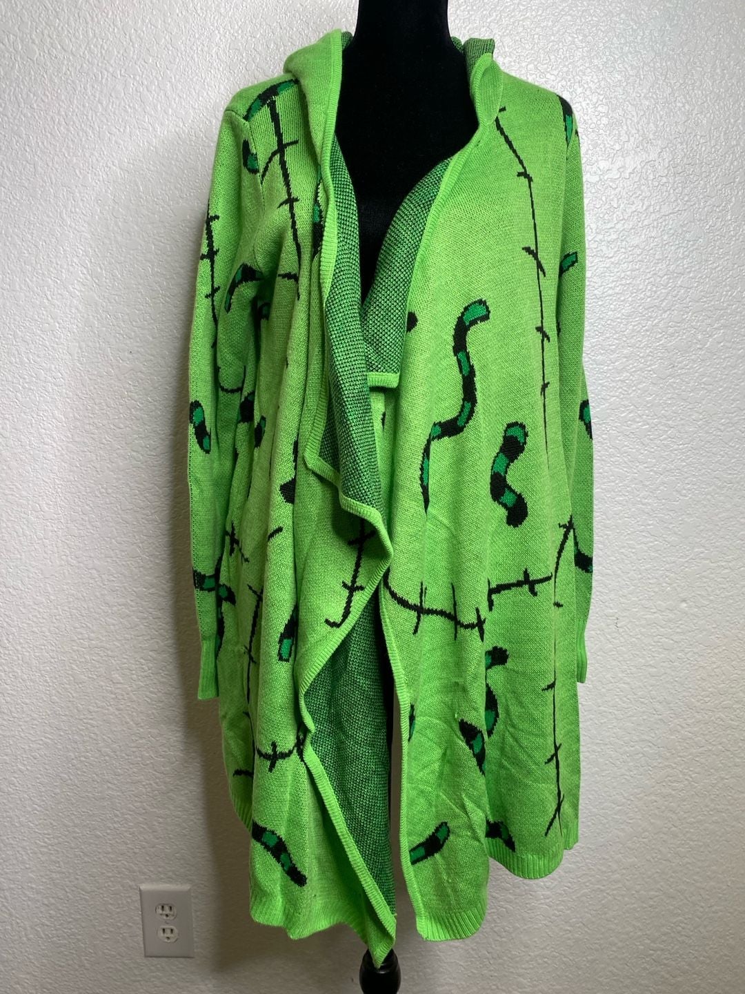 Disney The Nightmare Before Christmas Oogies Boogie Cardigan SM 1