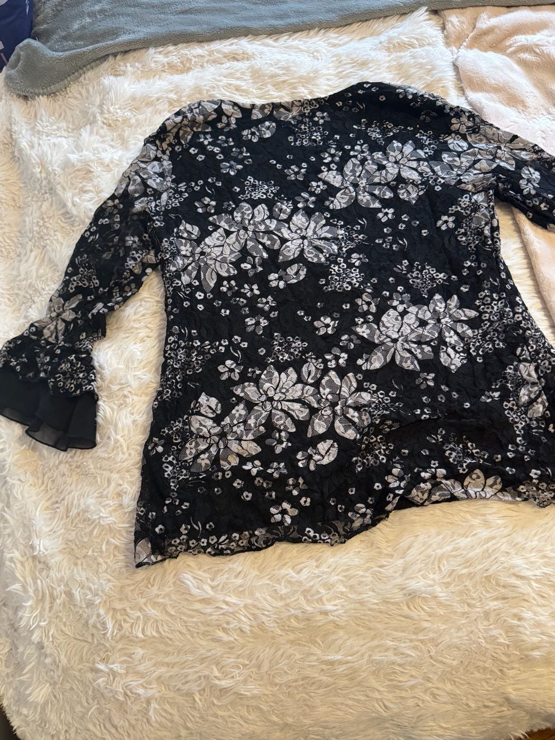Jovi & I Floral Lace Cardigan Size 3X Black White Open Front 9
