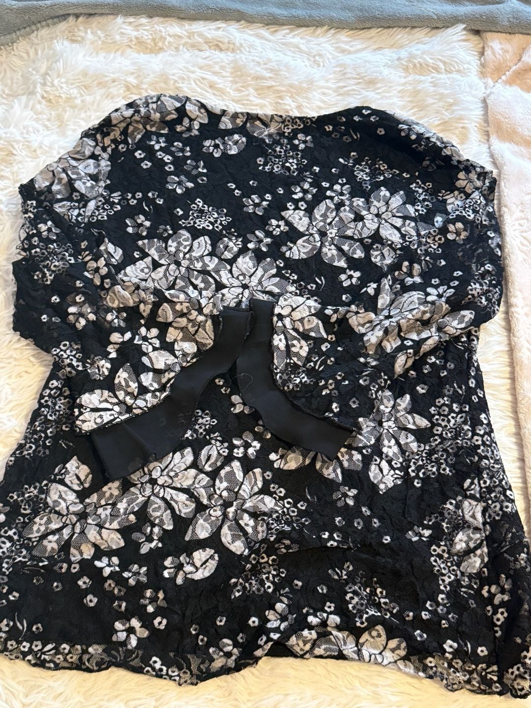 Jovi & I Floral Lace Cardigan Size 3X Black White Open Front 10