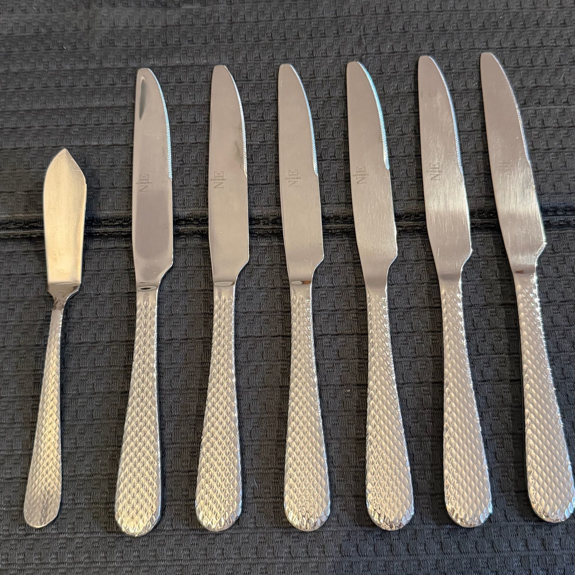 Noble Excellence Hunter Hammered Dinner Knives Textured Set of 6 w/ Spreader 1