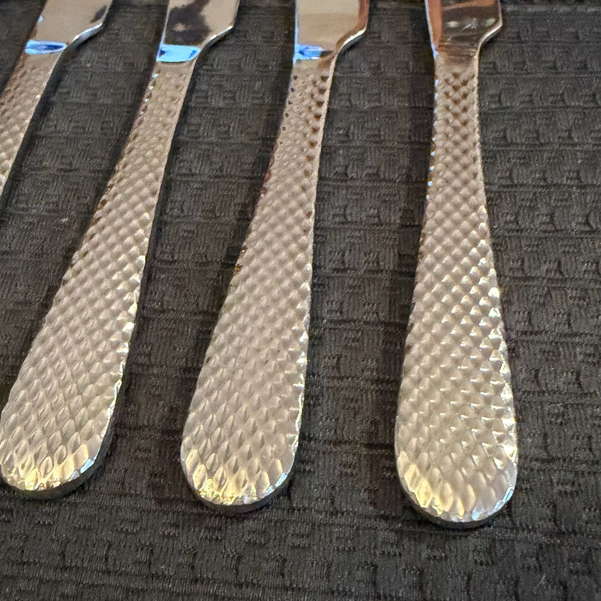 Noble Excellence Hunter Hammered Dinner Knives Textured Set of 6 w/ Spreader 2