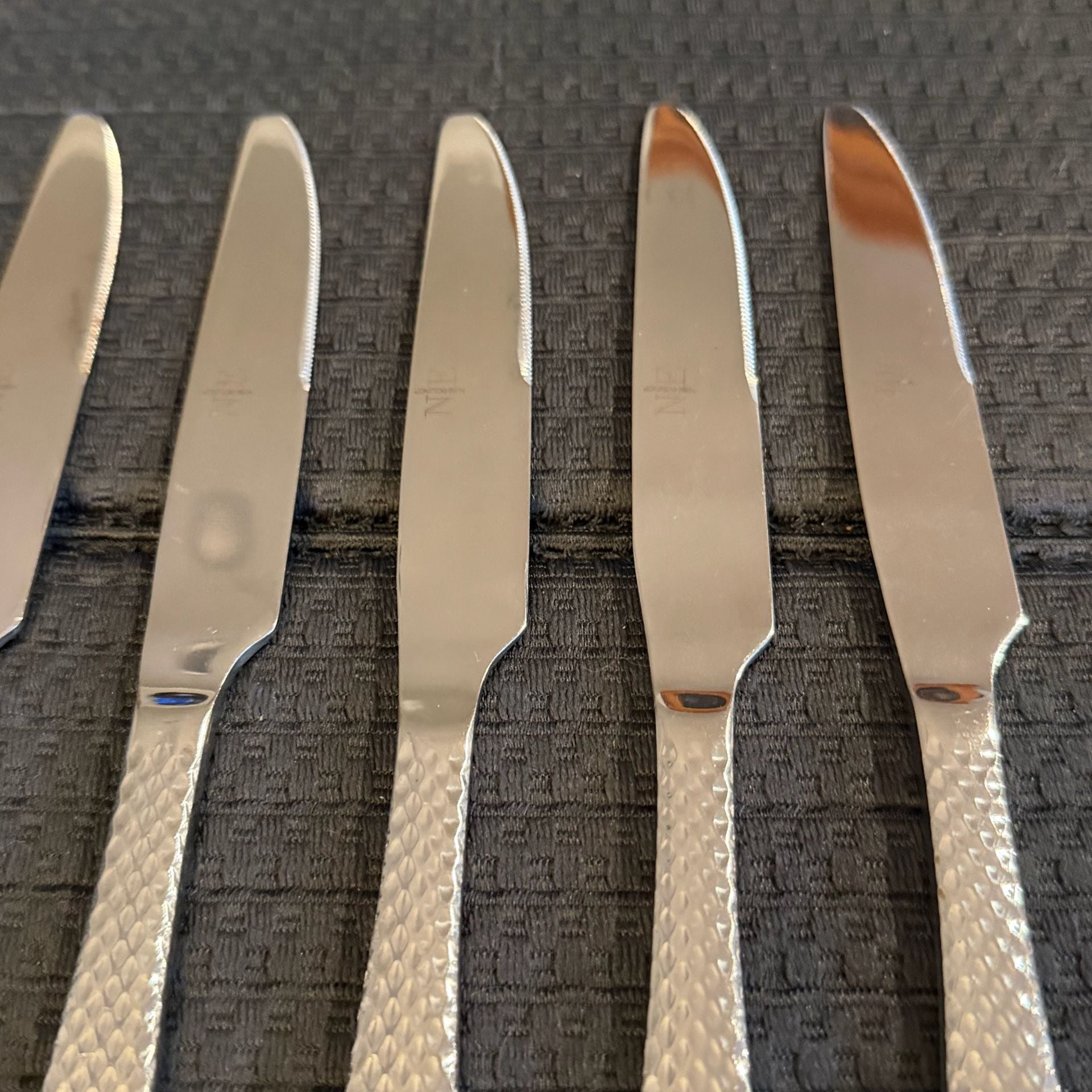 Noble Excellence Hunter Hammered Dinner Knives Textured Set of 6 w/ Spreader 6