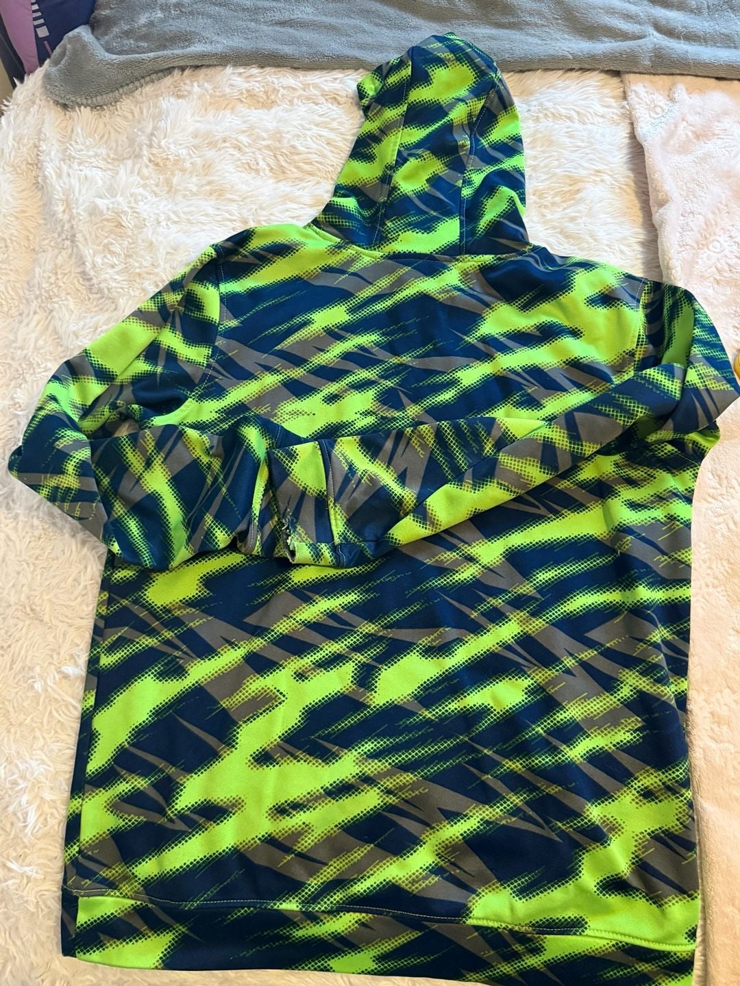Adidas Green Blue Graphic Print Logo Hoodie Sz youth xL 7