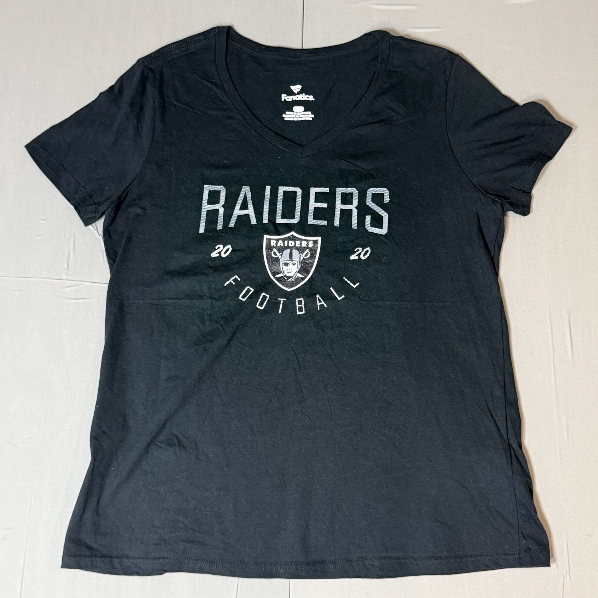 Fanatics Las Vegas Raiders women's V-Neck T-Shirt Size L 2
