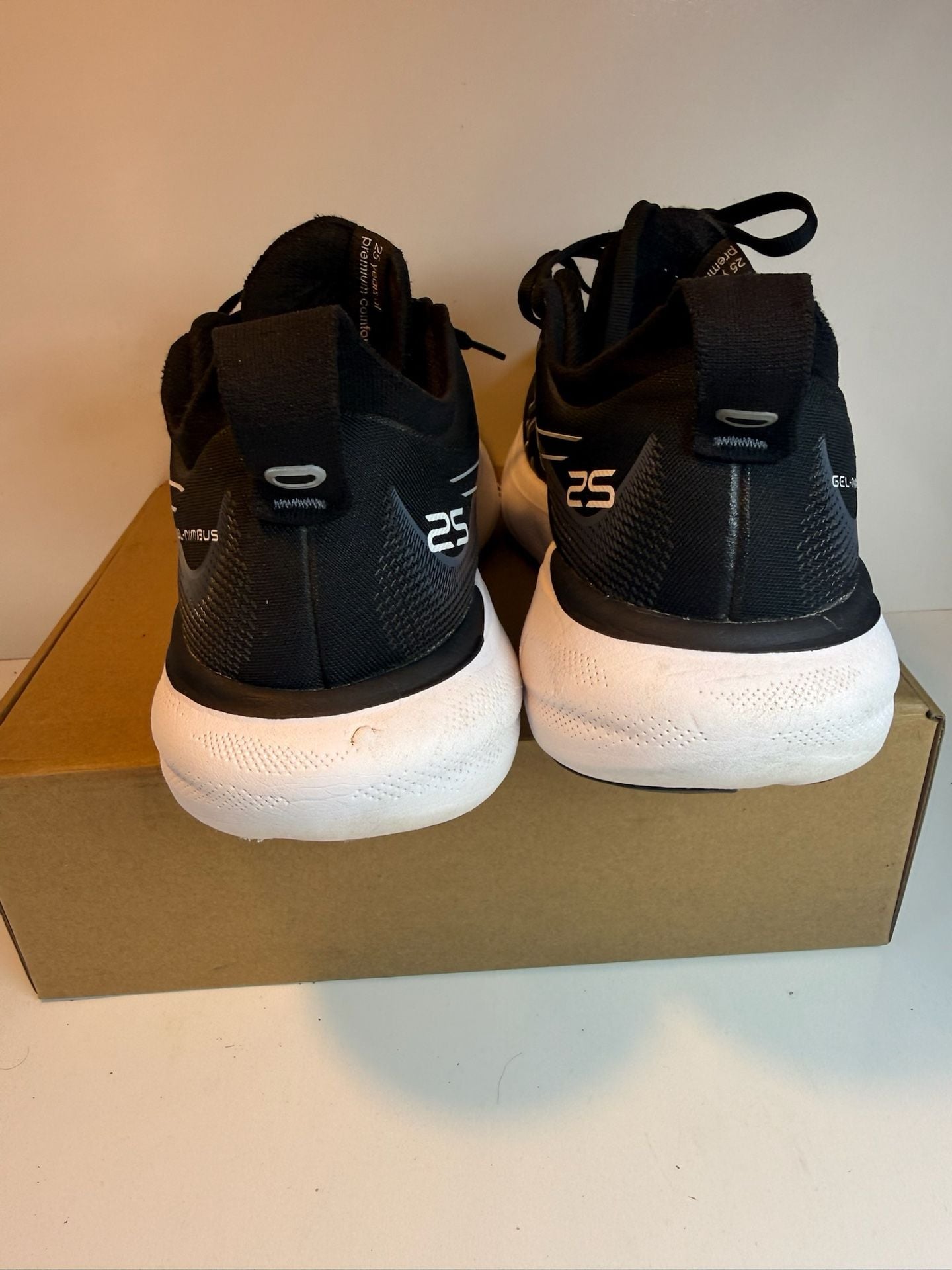 Asics Gel-Nimbus 25 Black White Running Shoes 9