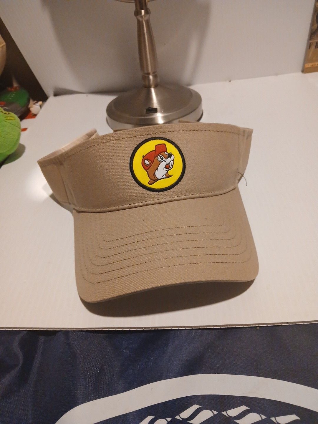 Buc-ee's Tan Visor Hat 2
