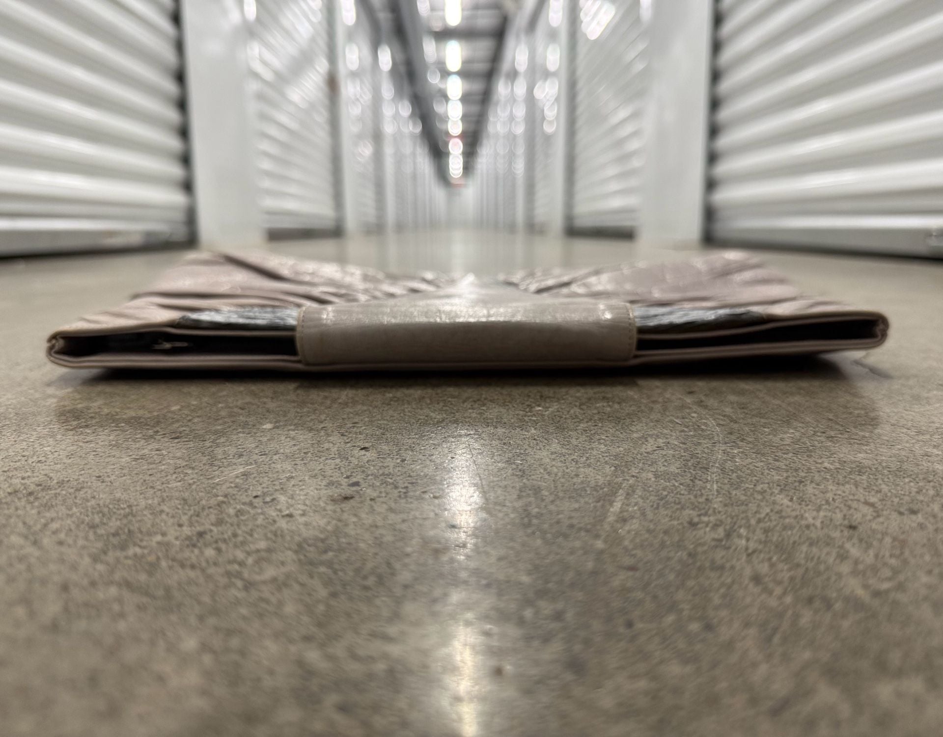 Vintage 70’s/80’s Gray Leather Clutch  7