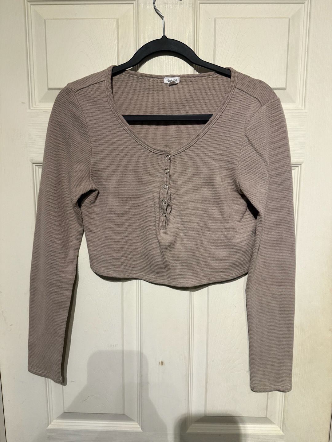 Garage Long Sleeve Thermal Crop Top Size L Taupe Button Up 2