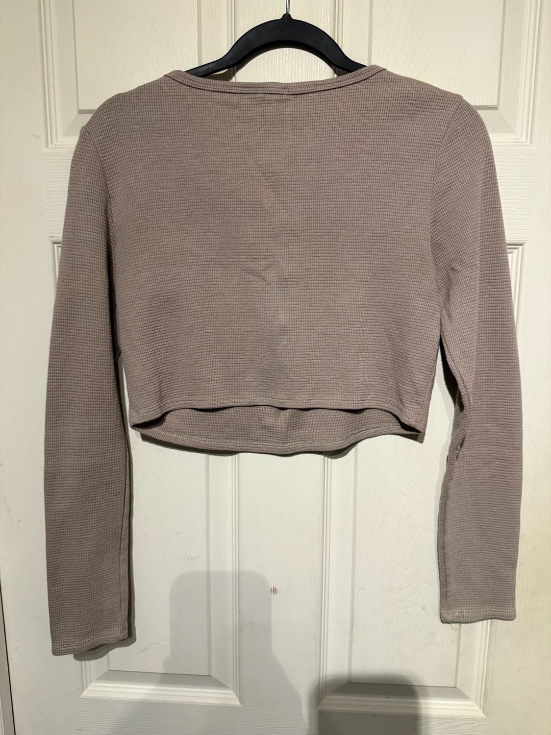 Garage Long Sleeve Thermal Crop Top Size L Taupe Button Up 3