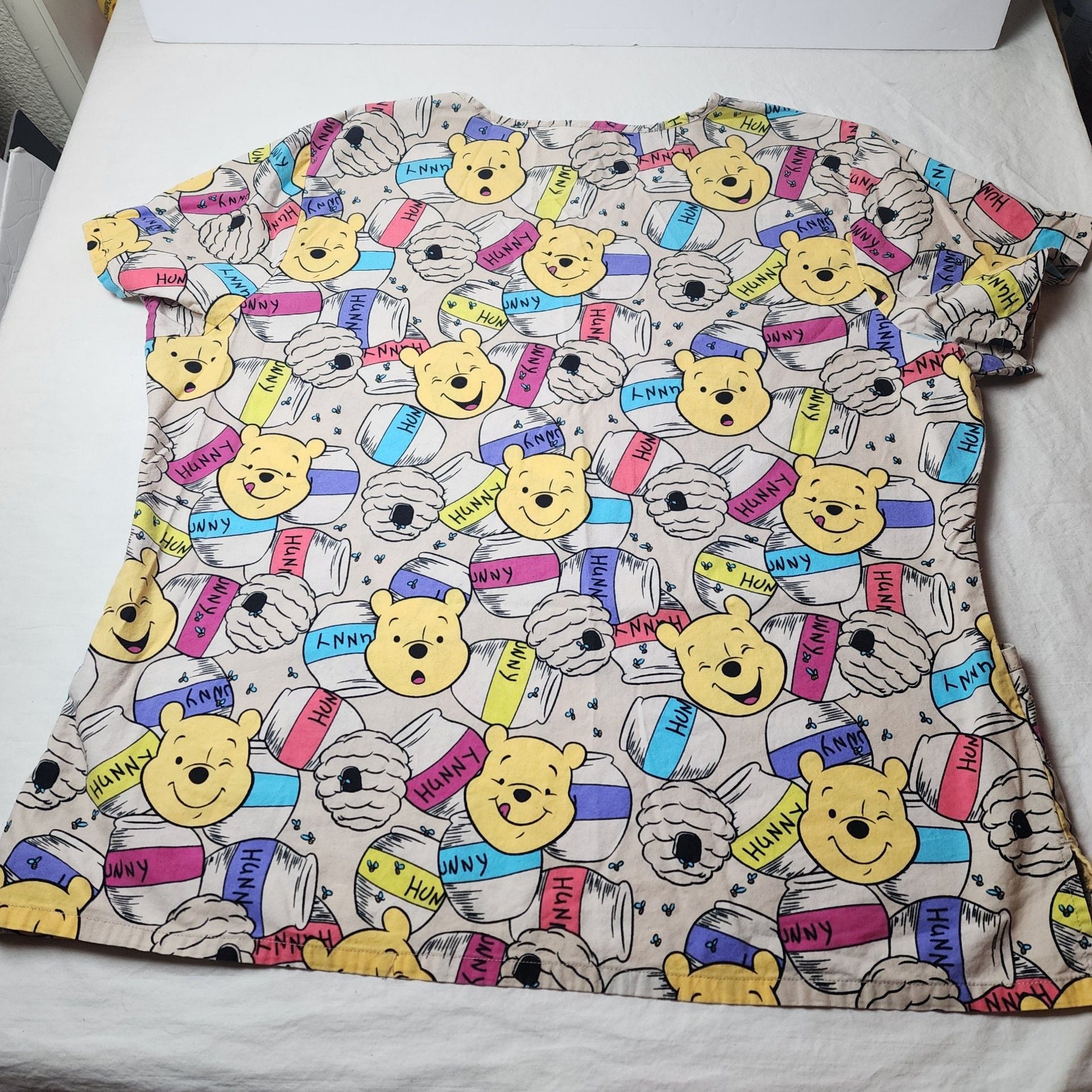 Disney Winnie The Pooh Scrub Top Size XL/XG Multicolor V-Neck 4
