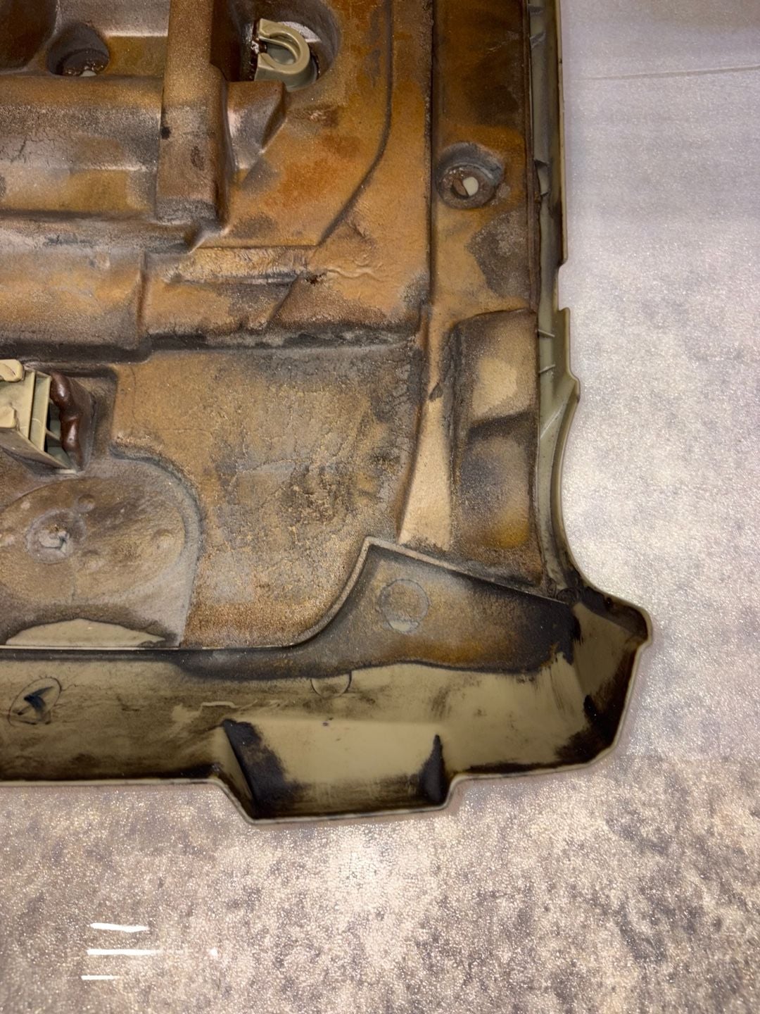 07-21 Toyota Tundra 5.7L iForce V8 Engine Cover 08-22 Sequoia 10