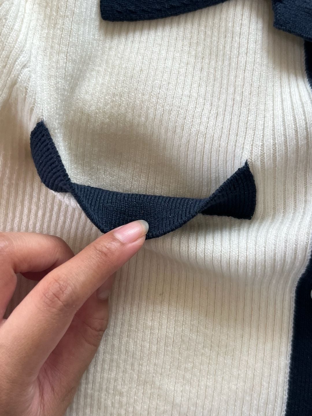 Steve Madden Ribbed Knit Cardigan Sweater White/Navy Blue 6