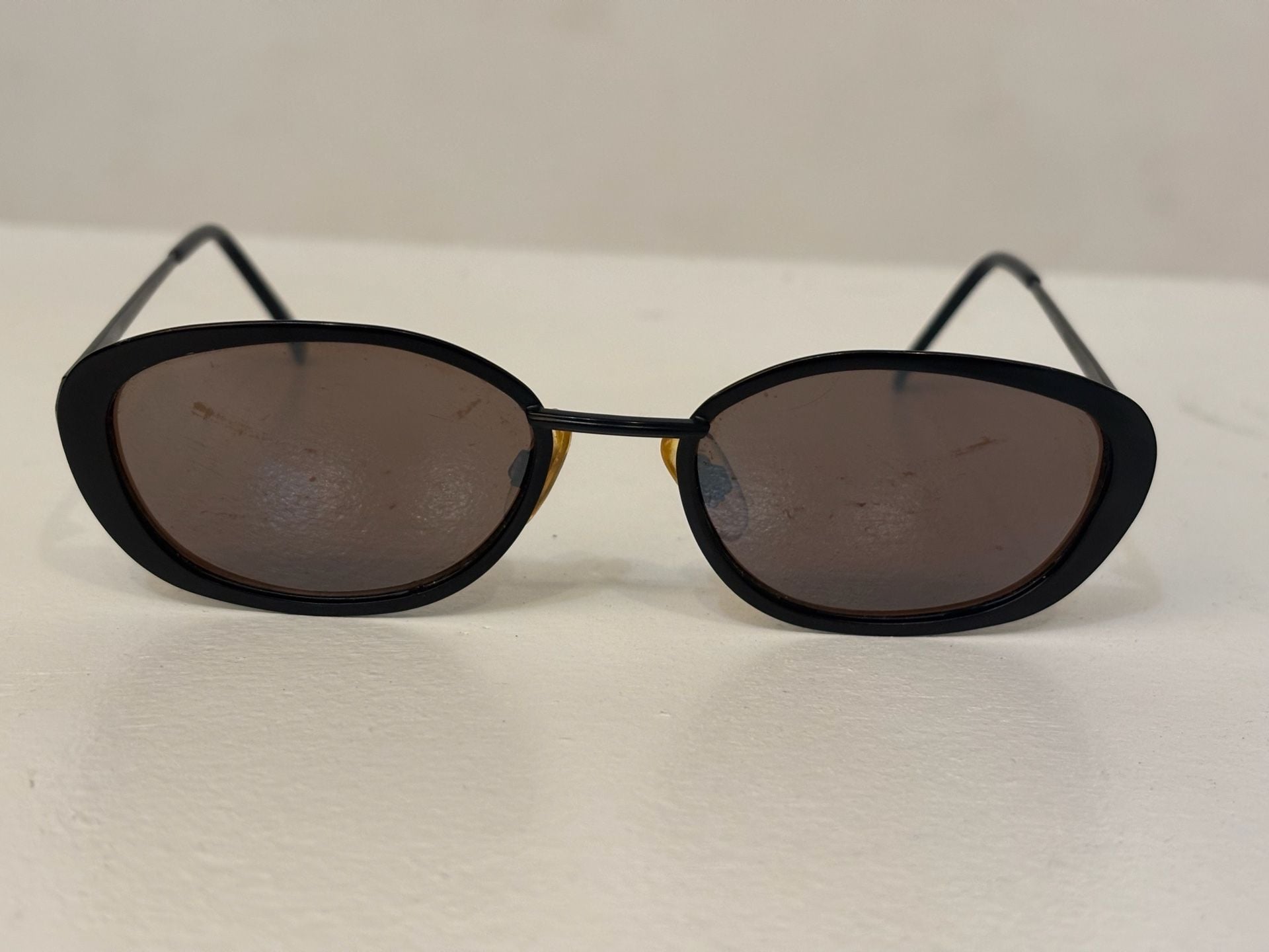 Vintage Black Oval Sunglasses Brown Lenses 2