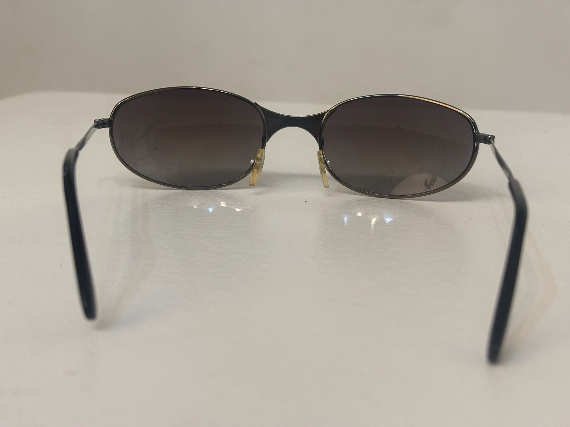 Vintage “Oakley style” Sunglasses Pewter Frame Black Lenses 8