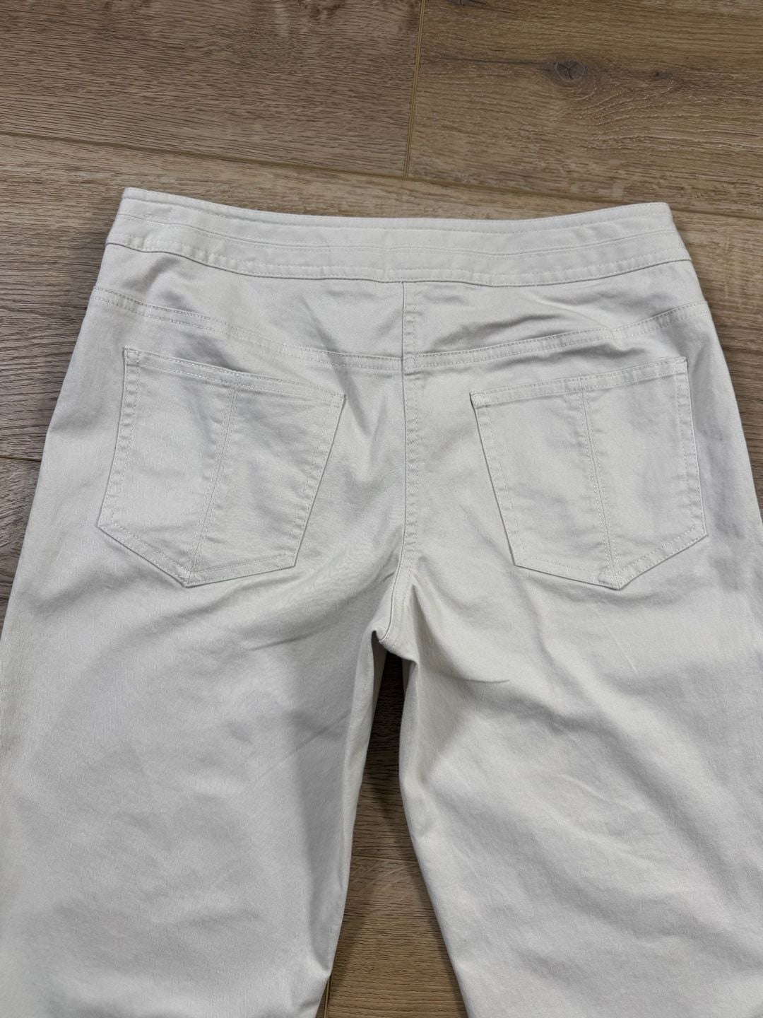 Ann Taylor LOFT Cropped Straight Leg Pants Beige Cotton Stretch Size 6 12