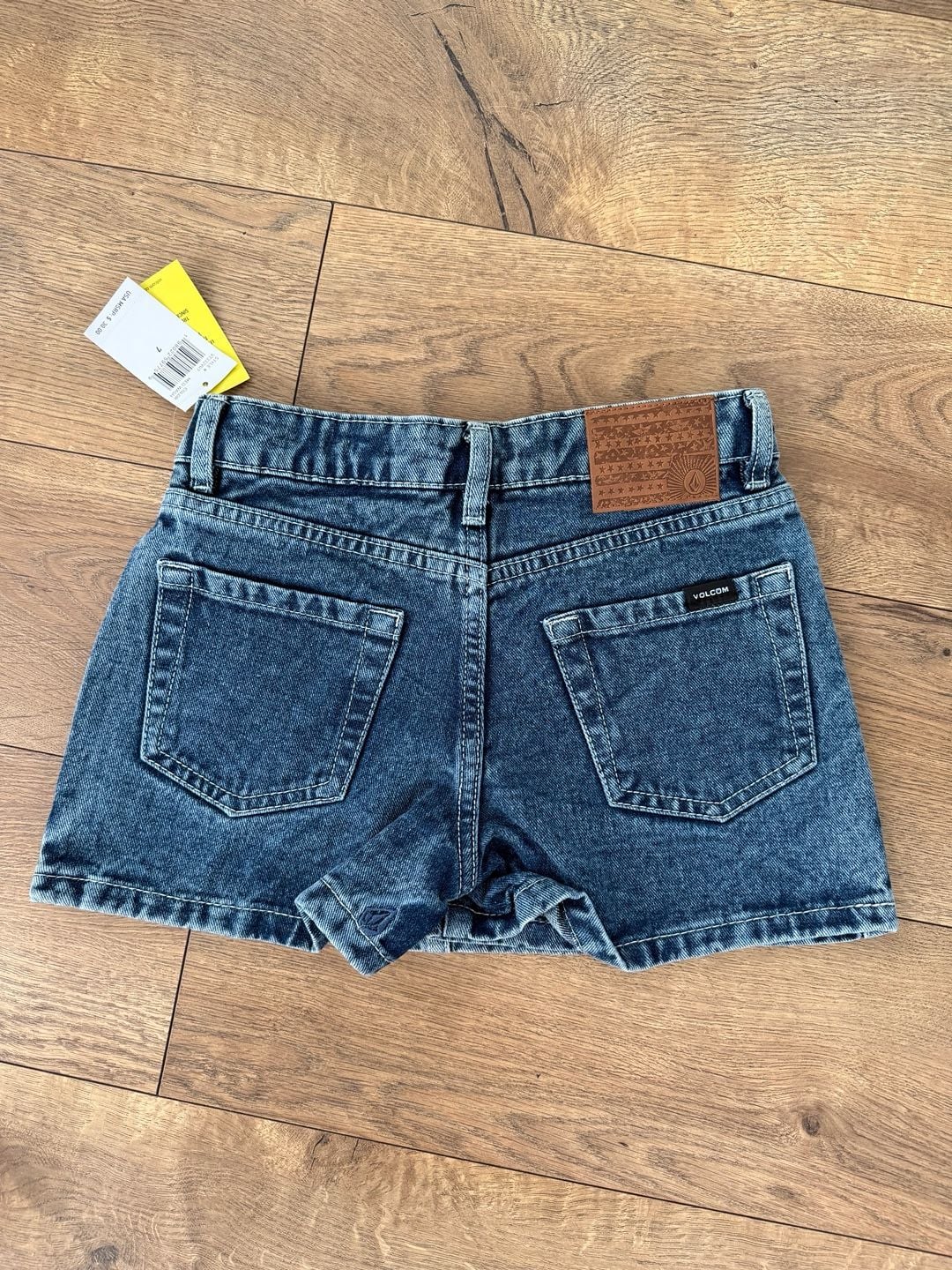 Volcom Kids Denim Skort Size 7 Med Wash 6