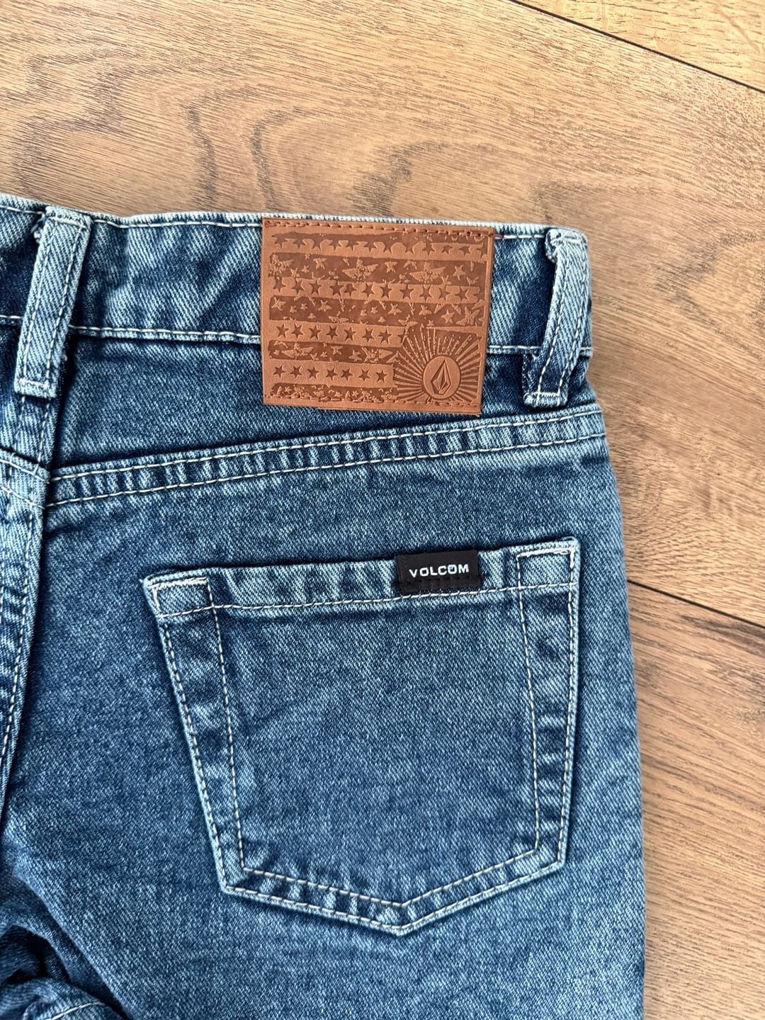 Volcom Kids Denim Skort Size 7 Med Wash 8