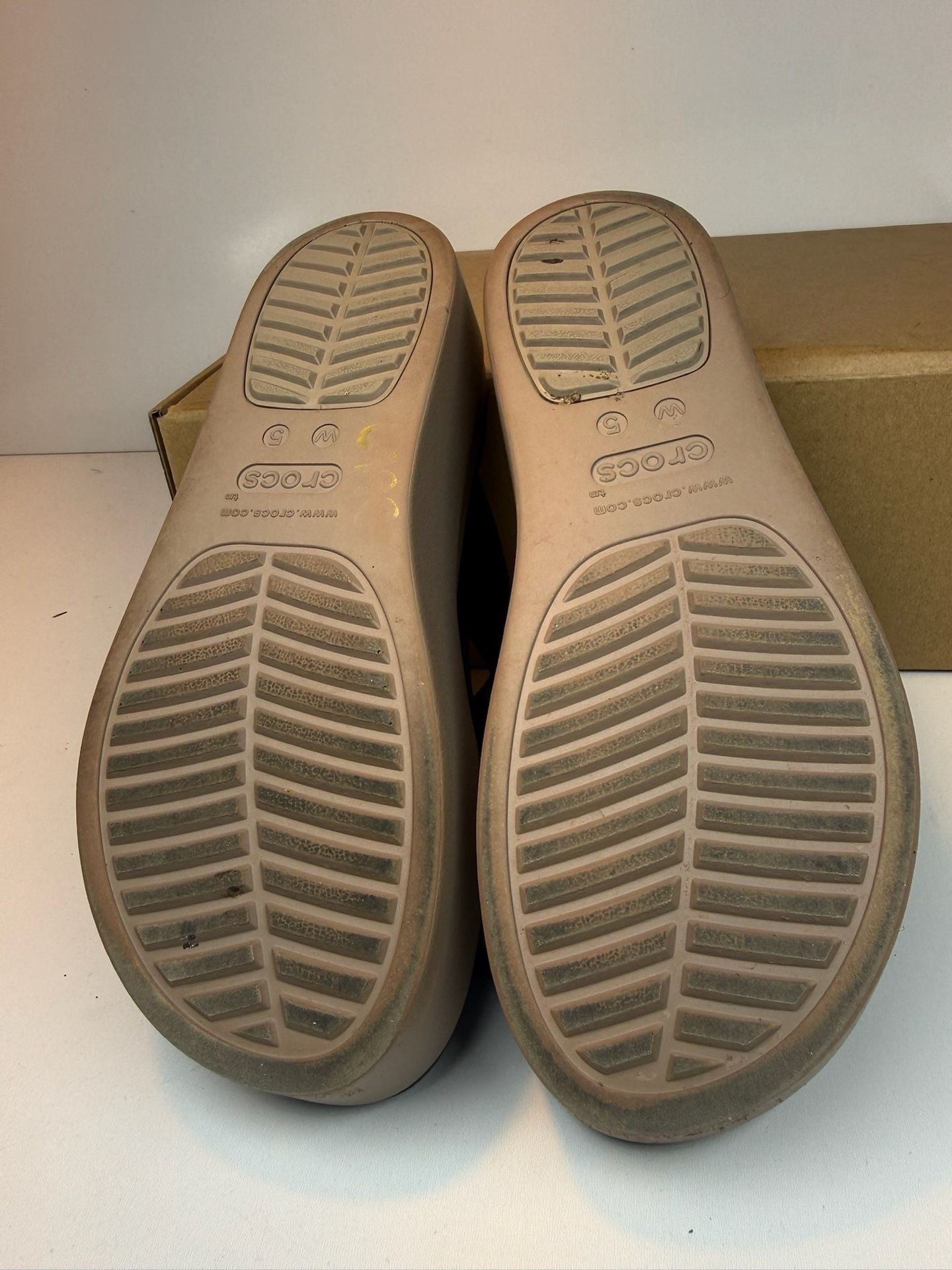 Crocs Brooklyn Square Buckle Low Wedge Sandals Navy Size 5 4