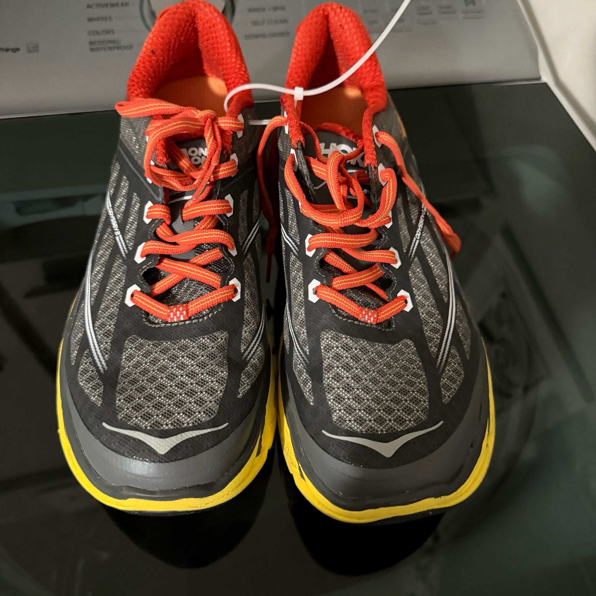 Hoka One One Odyssey 2 Running Shoes Black Red Yellow
Size 10 3