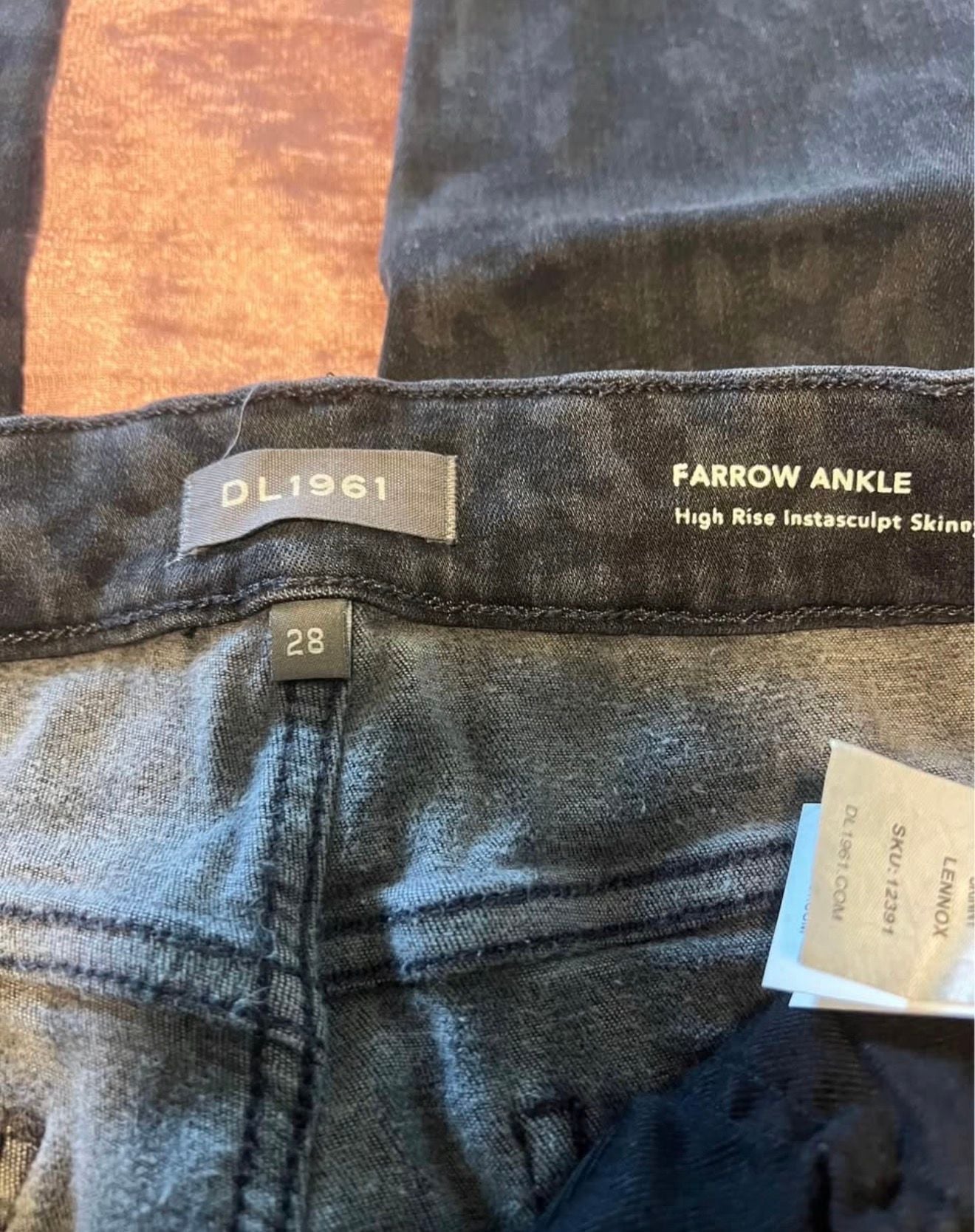 DL1961 Farrow Instasculpt Ankle Skinny Jeans Black Leopard Print size 28 raw hem 6