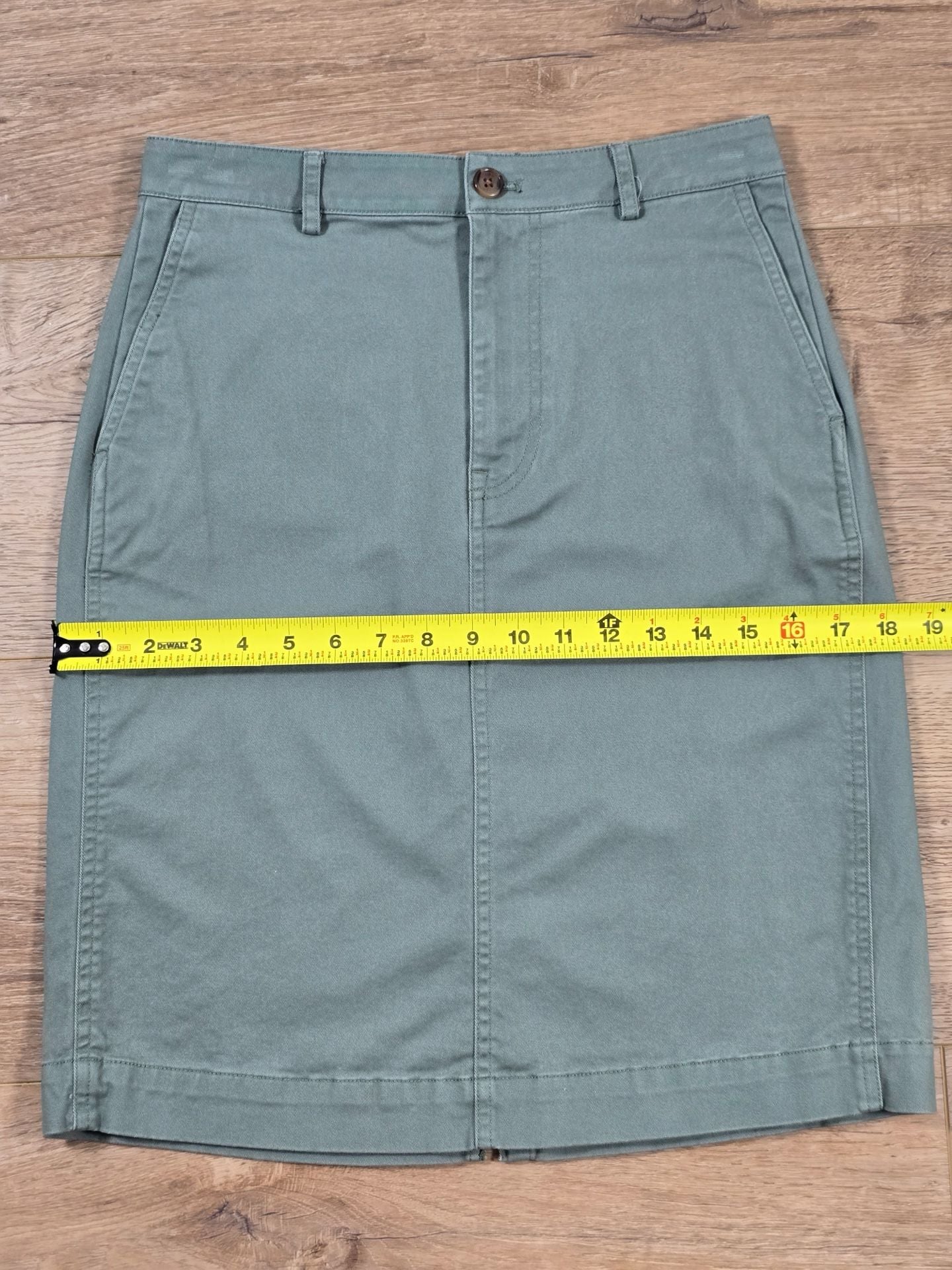 J.Crew Utility Pencil Skirt Sage Green Pockets Back Slit Size 4 5