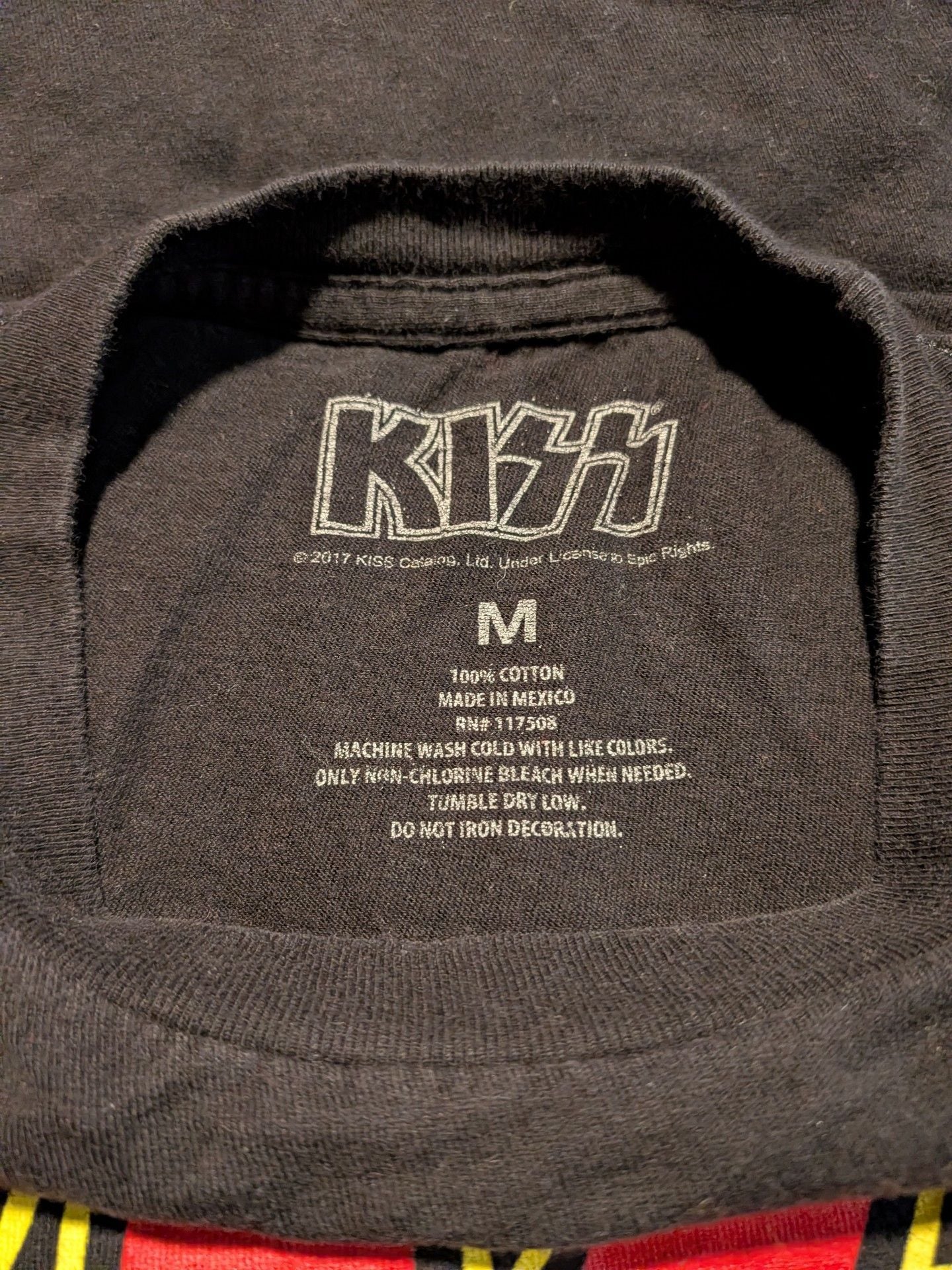 KISS Band T-Shirt Size M Black Rock Graphic Tee 4