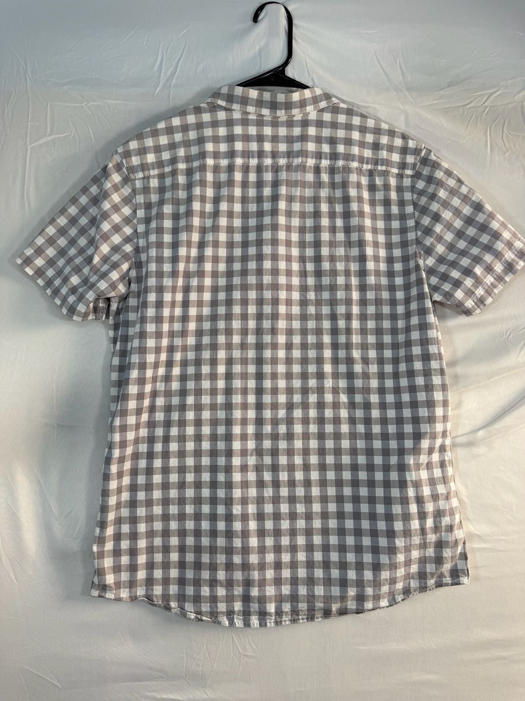 DKNY Short Sleeve Button Down Shirt Size M Plaid Slim Fit 6