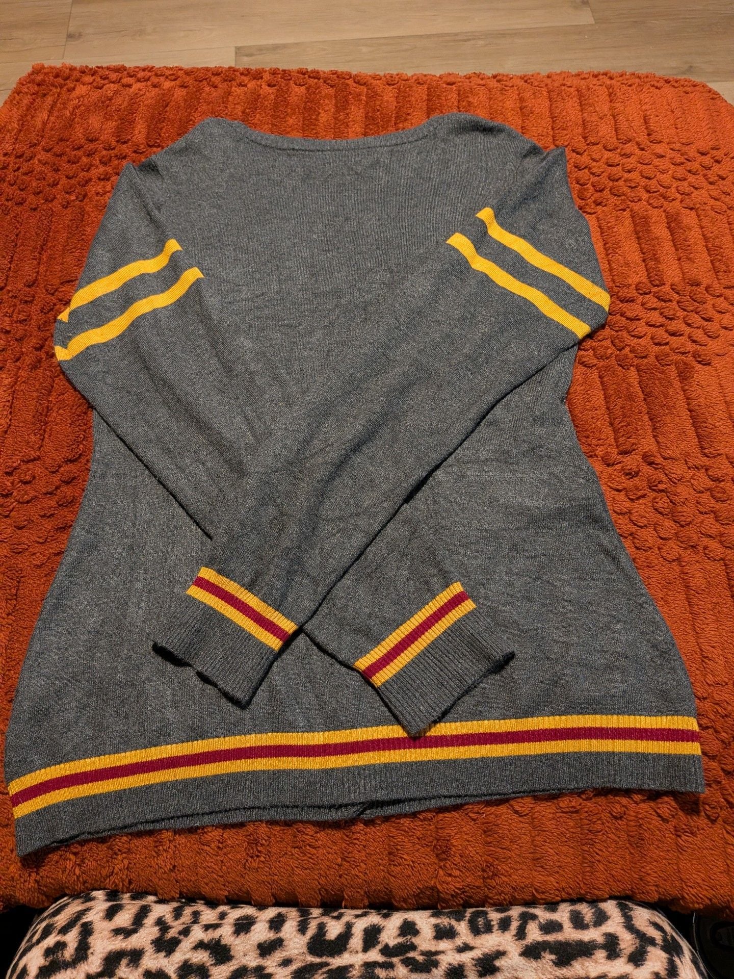Harry Potter Gryffindor Cardigan Size L Gray Sweater 8