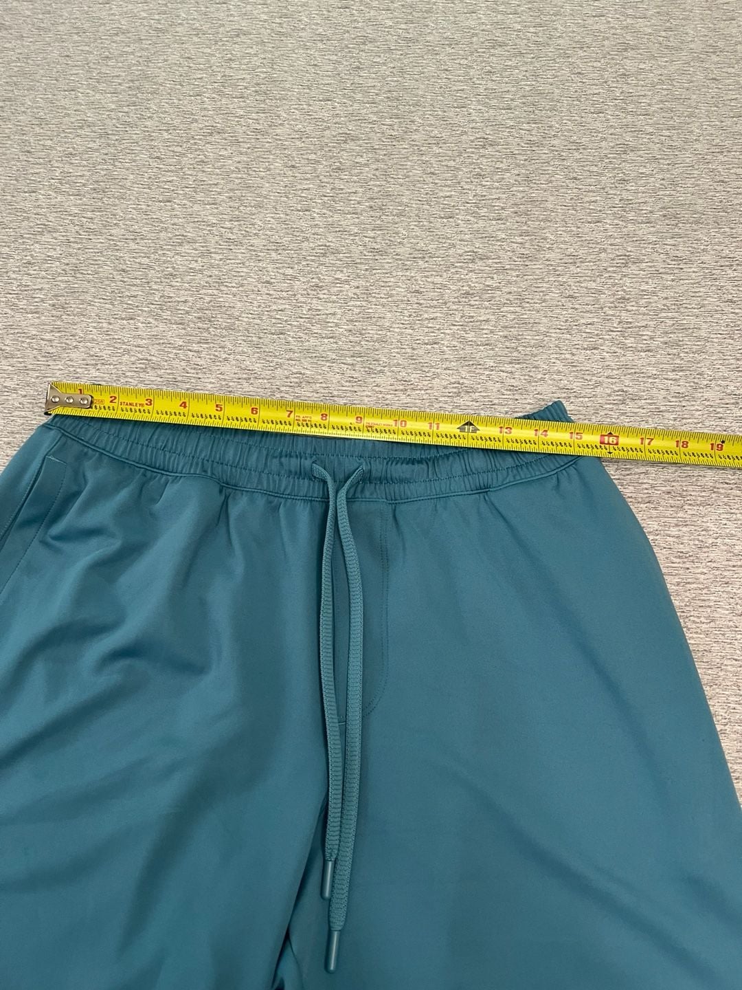 Under Armour UA Motion Shorts Men’s Large Teal Loose Fit 1386982 NWT 10
