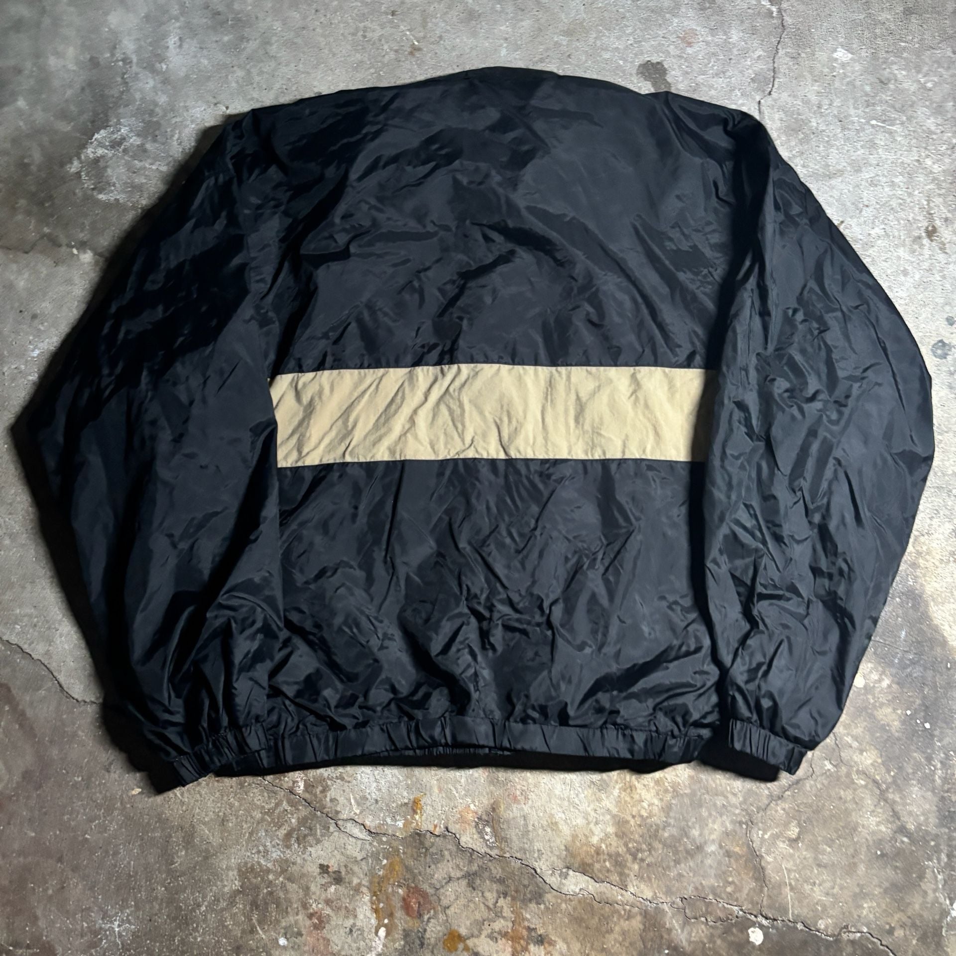 Rare vintage 1990s Purdue Boilermakers Jacket Size XL Black and gold 8