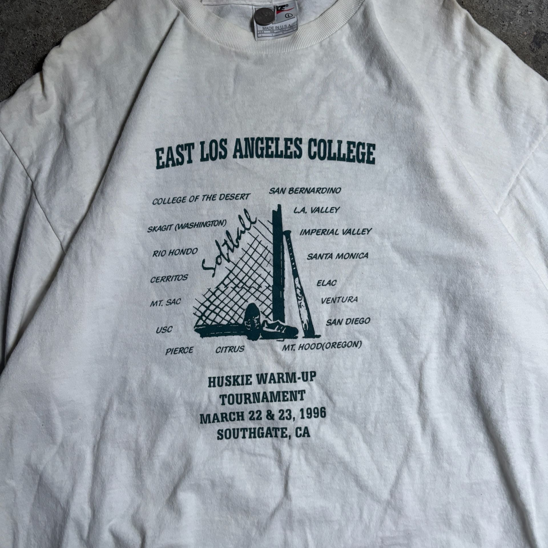 Rare Vintage 1990s Nike East Los Angeles College T-Shirt Size L Made In USA 7