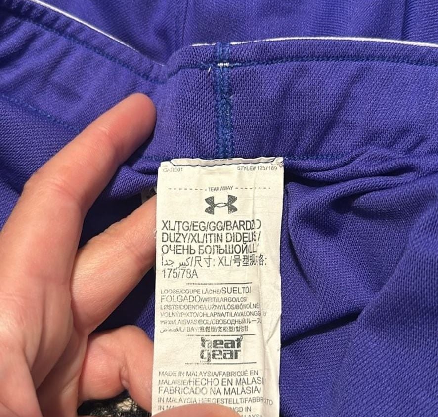 Under Armour Play Up Shorts Size XL Indigo Purple
Blue 5