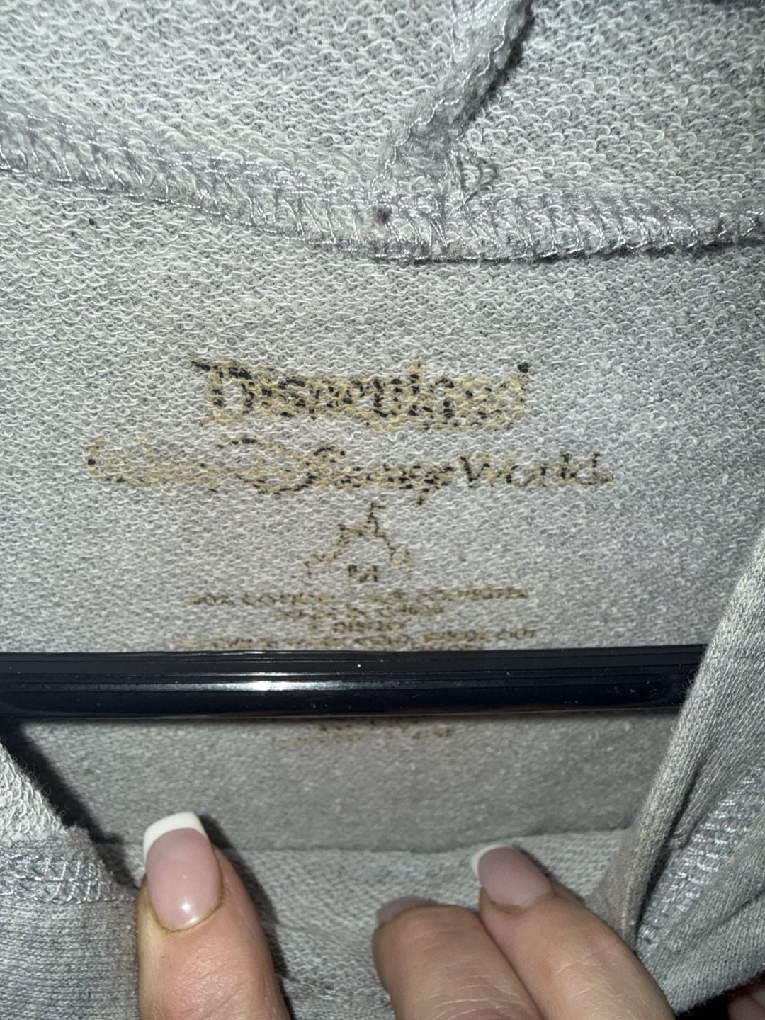 Disneyland The Happiest Place on Earth Hoodie Size M 3