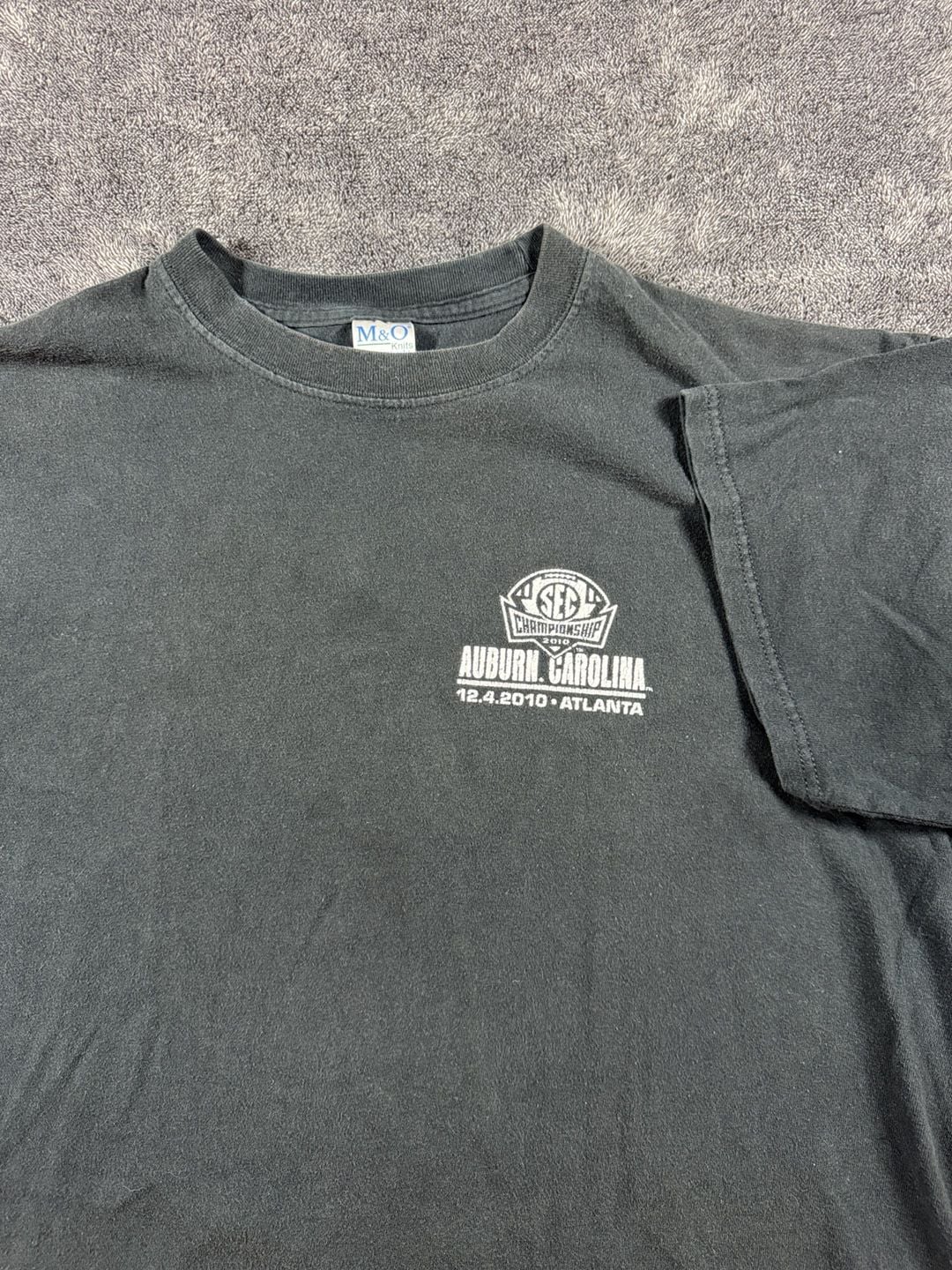 SEC Championship 2010 T-Shirt Size L Black Auburn Tigers Carolina Gamecocks 2