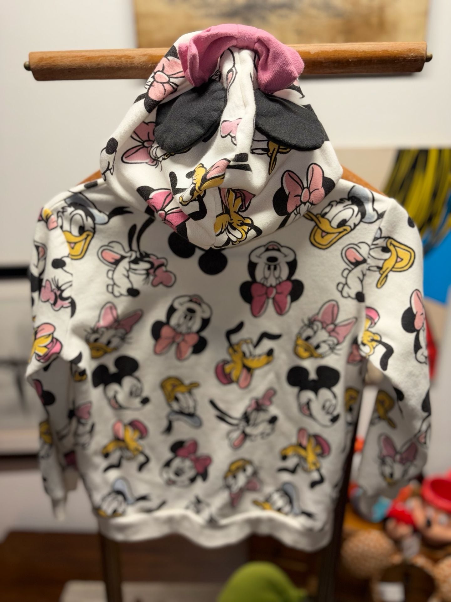 Disney Mickey And Friends Hoodie Size 7-8 Character Print 7