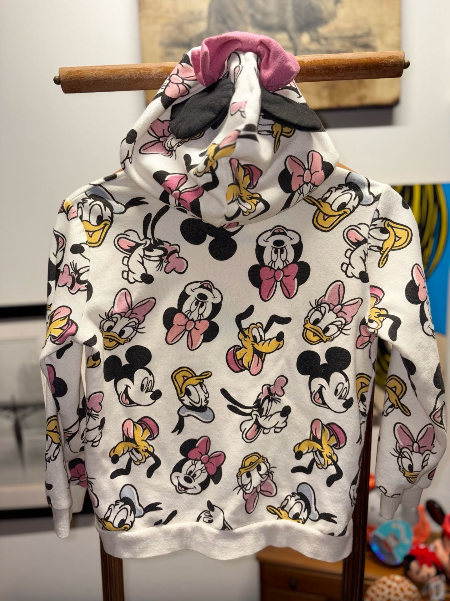 Disney Mickey And Friends Hoodie Size 7-8 Character Print 8
