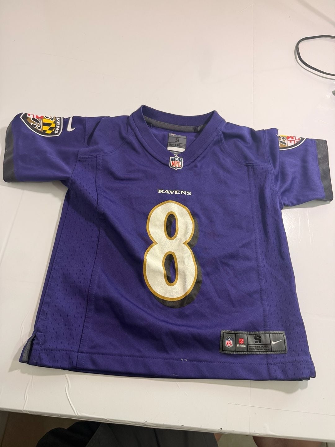 Nike Baltimore Ravens Lamar Jackson 8 Jersey Size S kids 3
