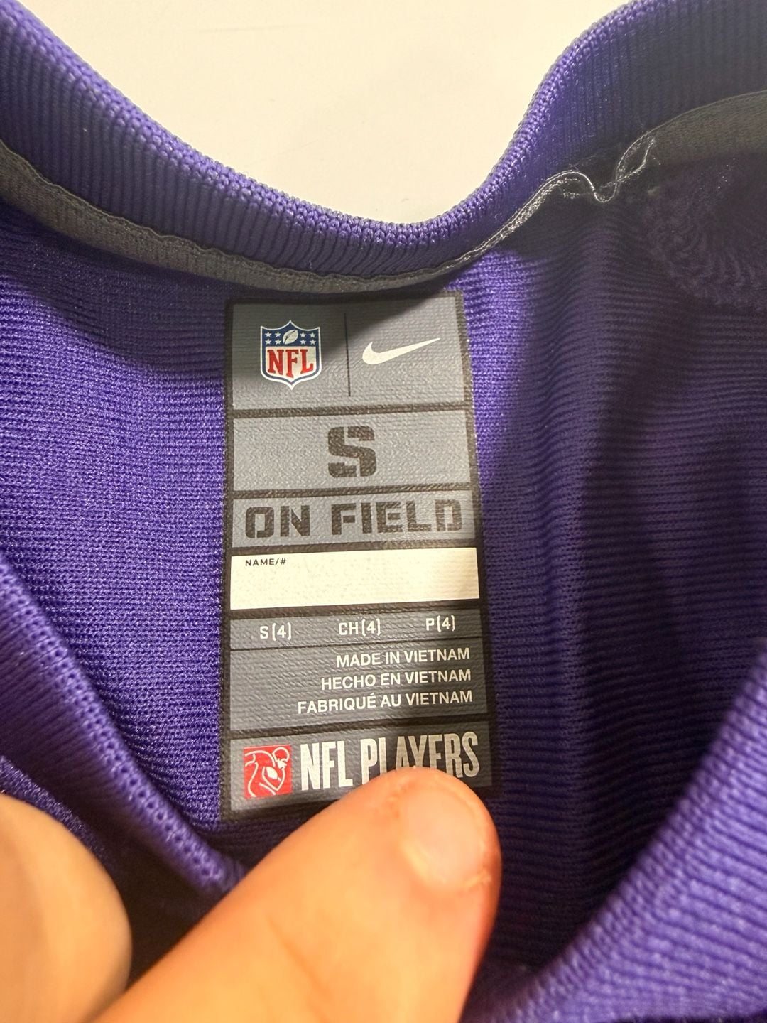 Nike Baltimore Ravens Lamar Jackson 8 Jersey Size S kids 7