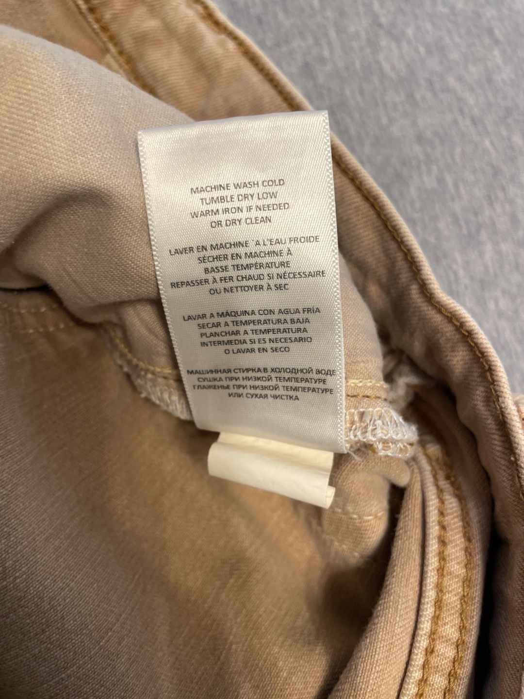 Re/Done Straight Jeans Size 27 Khaki Cotton Blend
Grunge
90’s
Button fly 8
