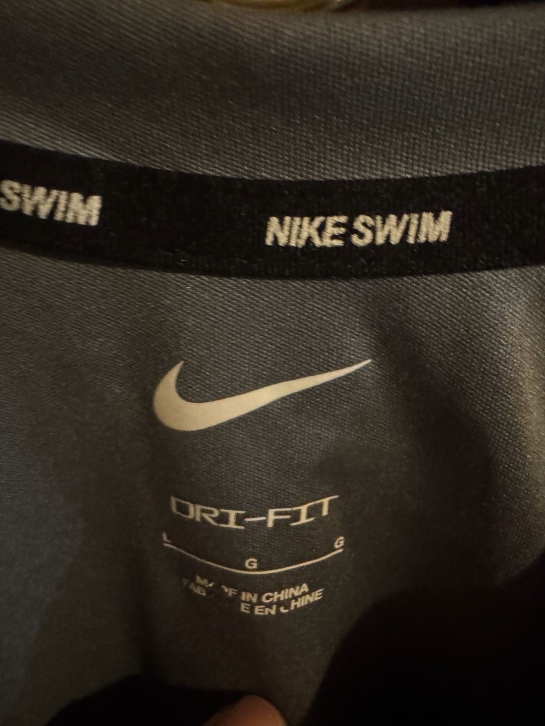 Nike Swim Short Sleeve Rash Guard Size L Gray Graphic Logo Dri-FIT 4