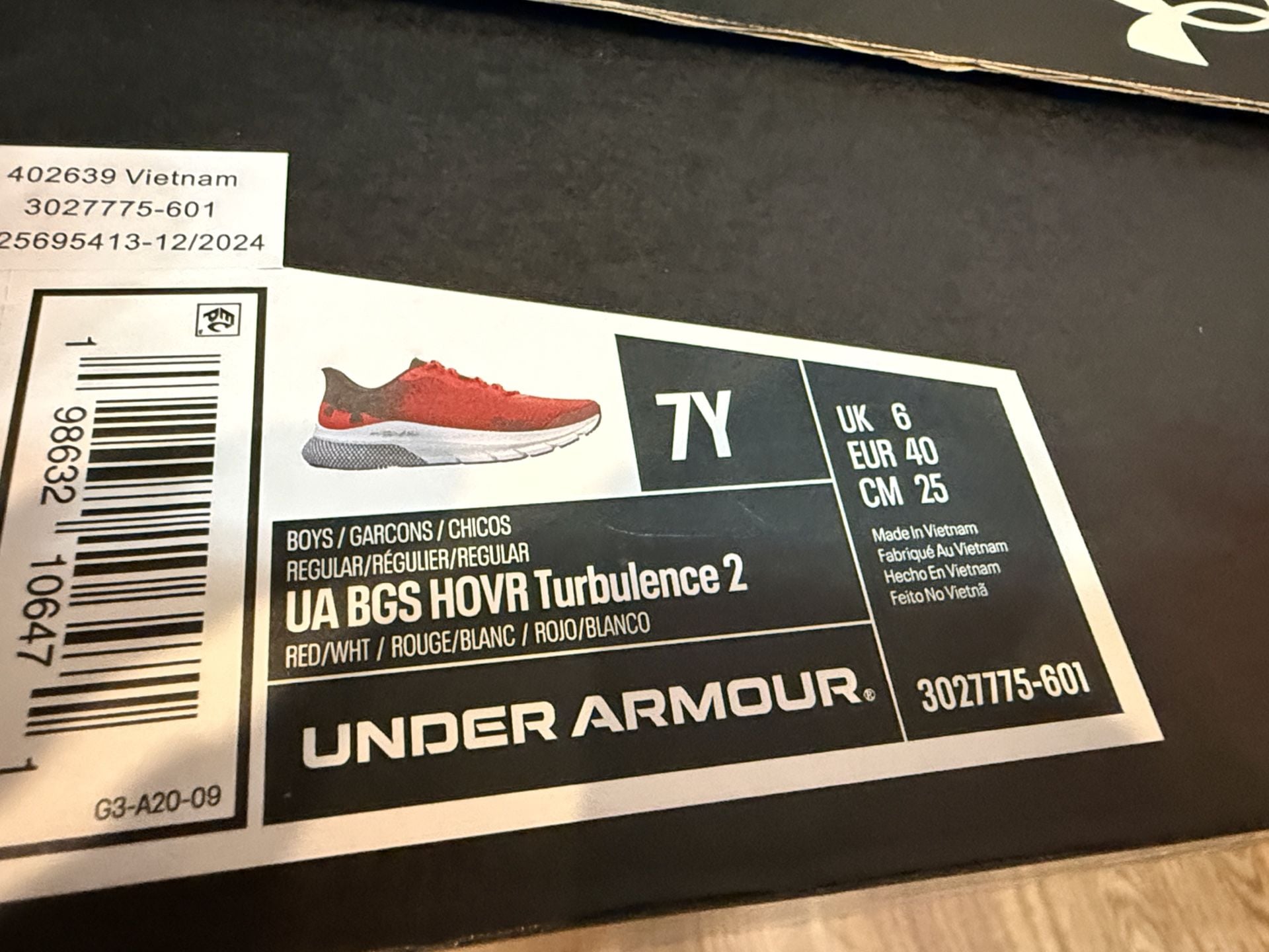 Under Armour BGS HOVR Turbulence 2 Size 7Y Red Sneakers 7