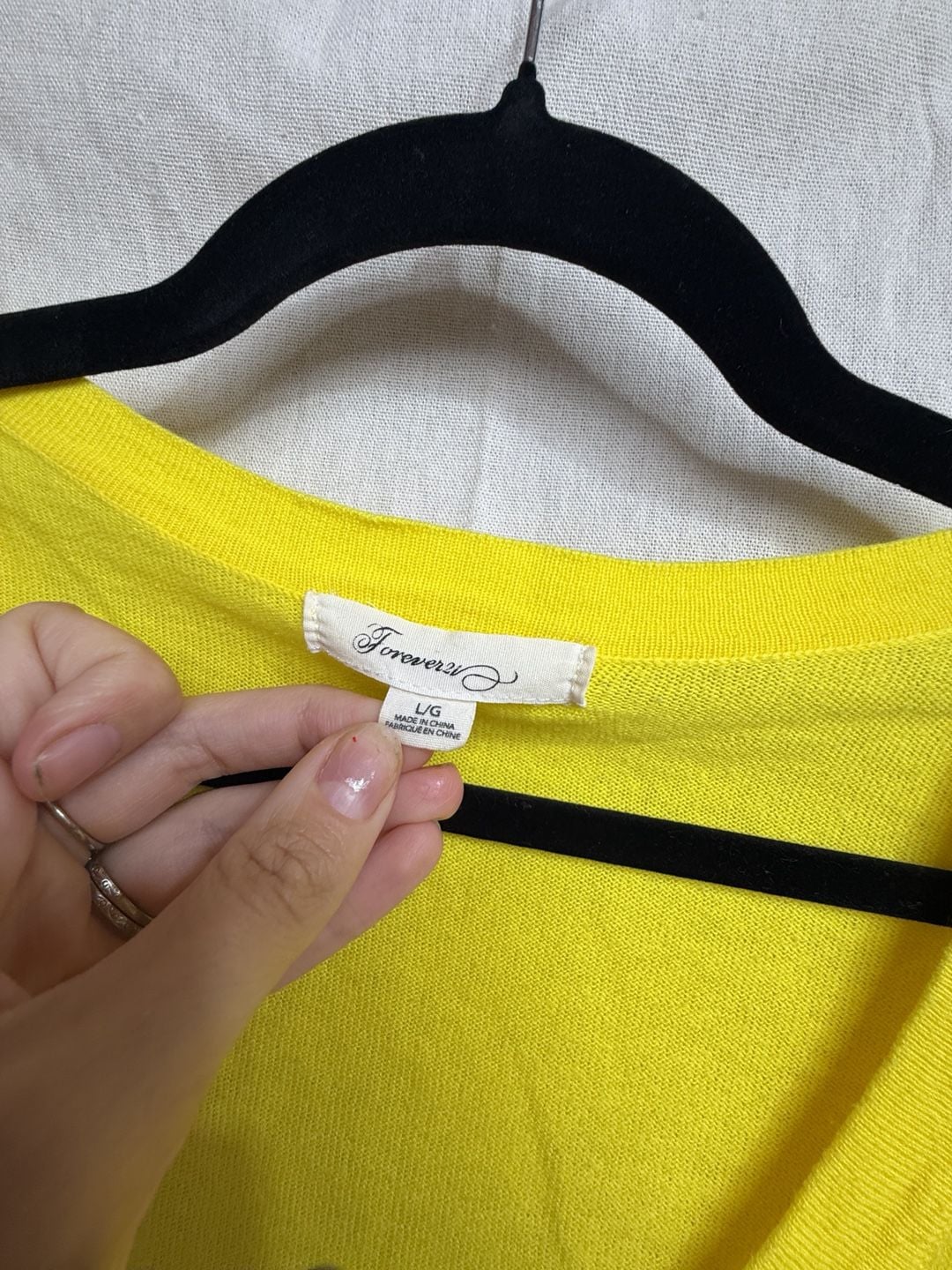 Forever 21 V-Neck Sweater Size L Yellow Lightweight 3