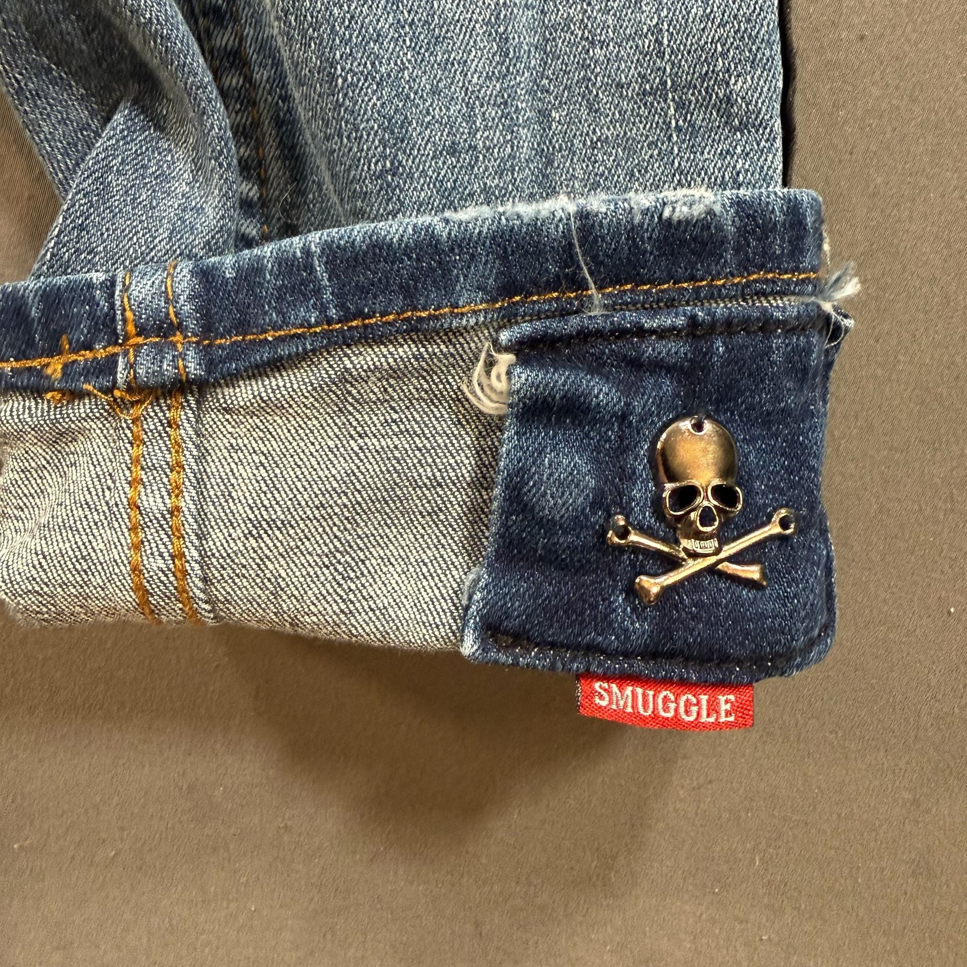 Smugglers Moon W30 L31 Distressed Jeans Rhinestone Side Stripe Skull Y2K
7